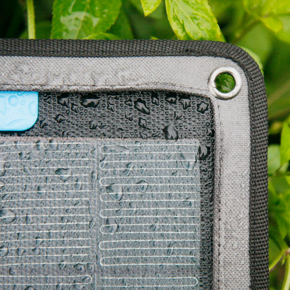 GO-SD | 10W / 5W Outdoor Flex Solar Charger - Image 2